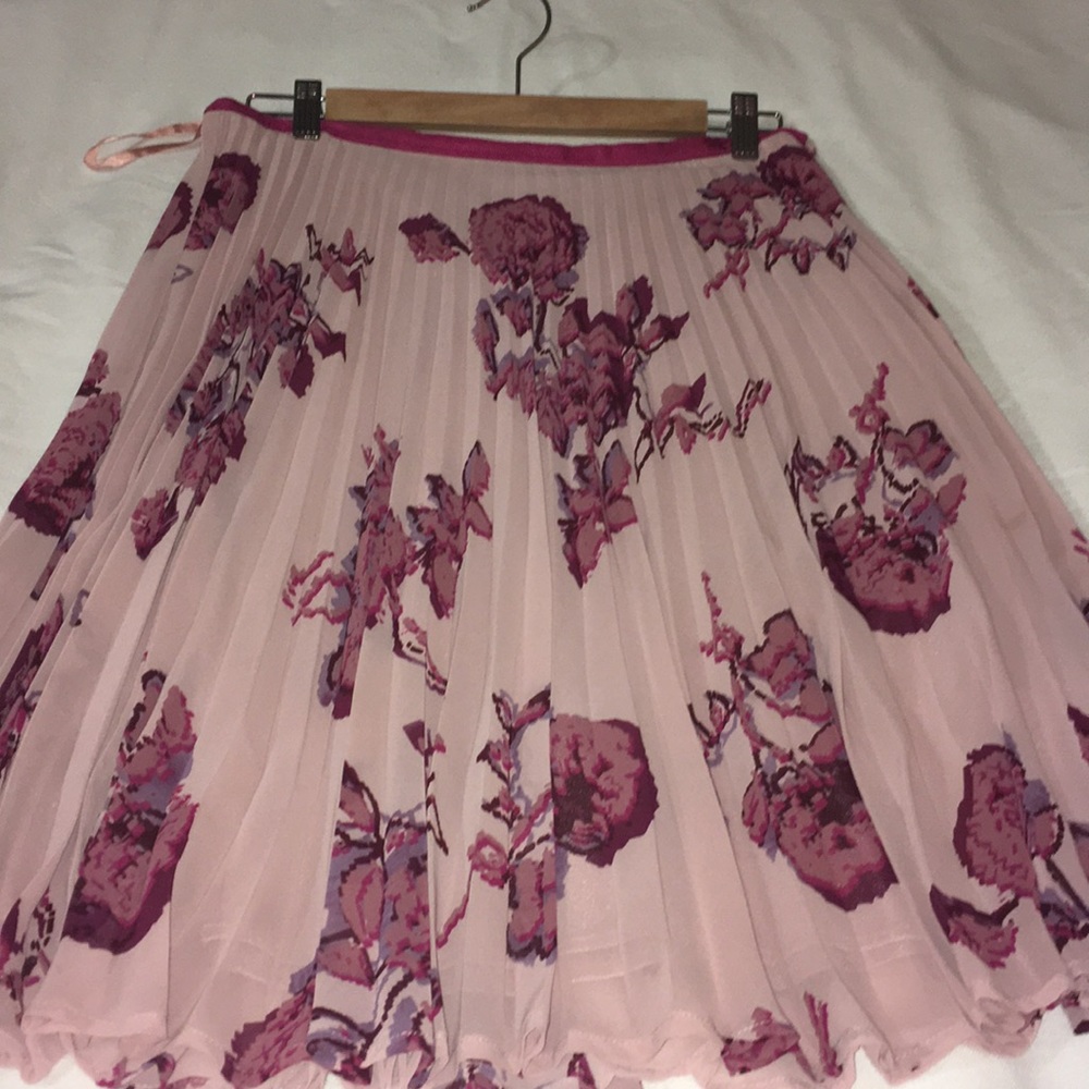 Jones Floral Min Pleated Skirt